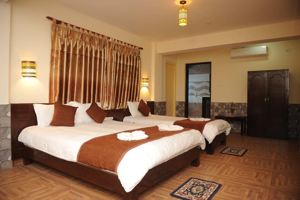 Hotel Splendid View Pokhara Luaran gambar