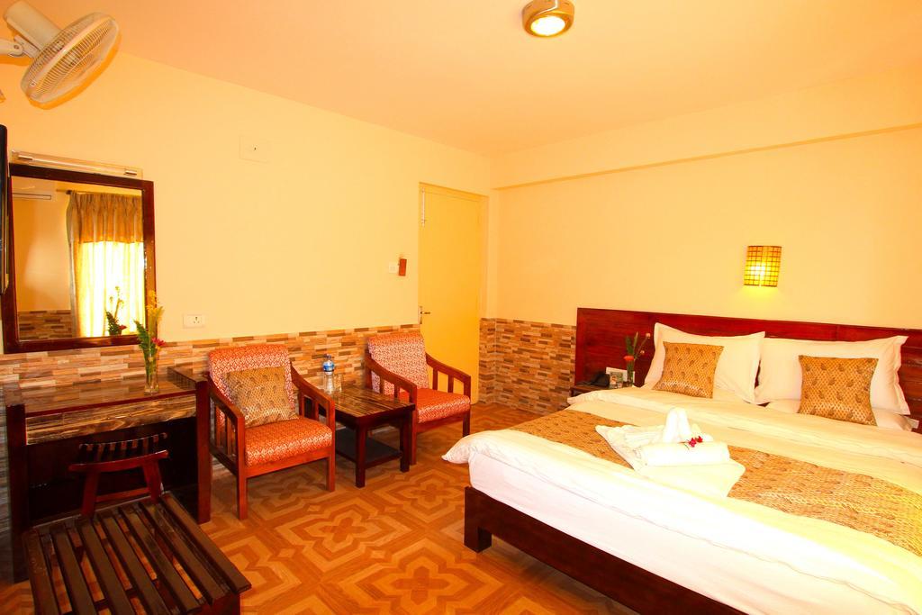 Hotel Splendid View Pokhara Luaran gambar
